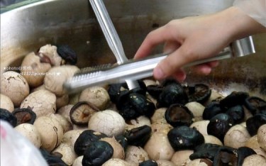 日月潭美食「金盆阿嬤的香菇茶葉蛋」Blog遊記的精采圖片